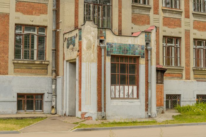 Здание начального училища