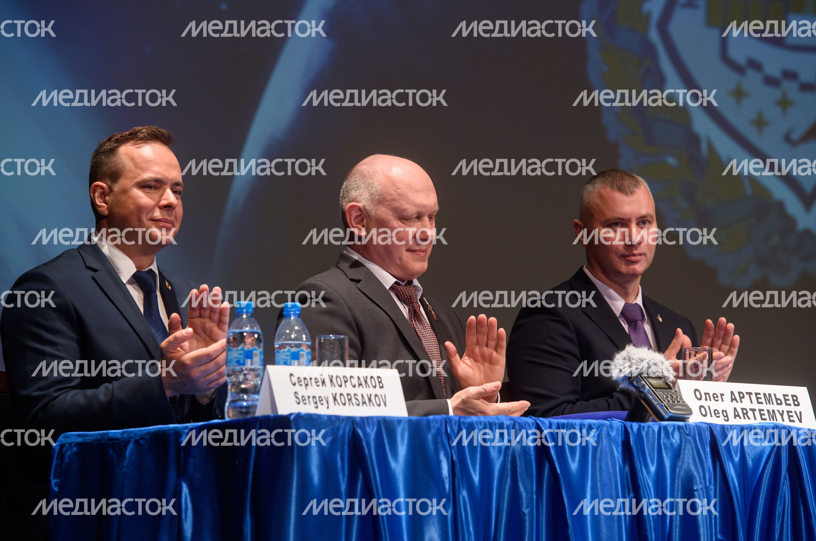 Торжественная встреча космонавтов и астронавтов 67-й длительной экспедиции на МКС