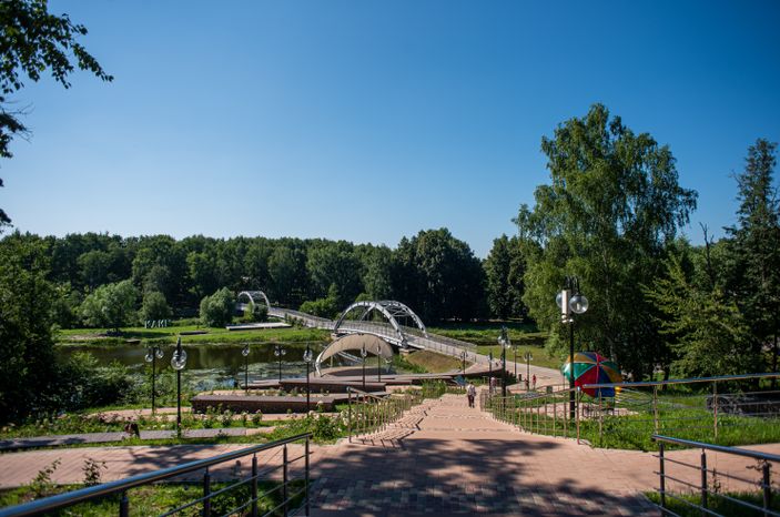 Летние виды Сестрорецкого парка в Клину