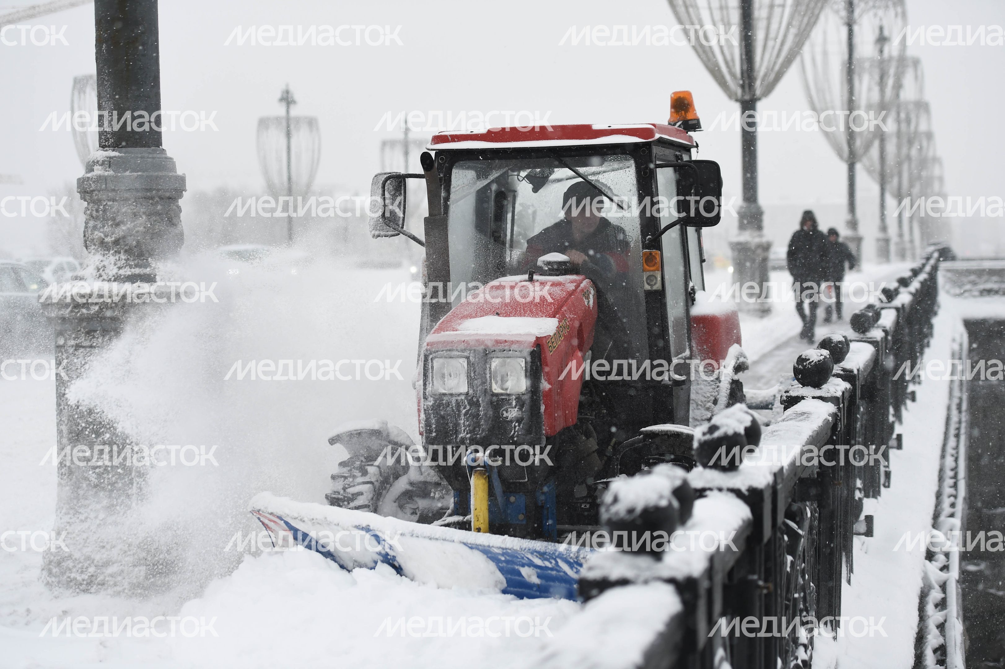 Рекордный снегопад в Москве и Подмосковье