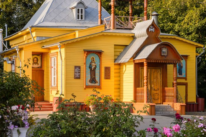 Пушкино. Сретенская церковь