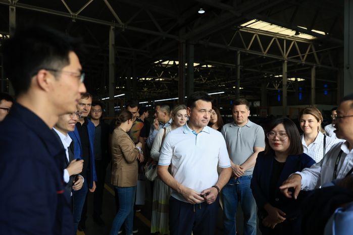 Посещение автозавода Changan Automobile Group в Китае Губернатором Подмосковья
