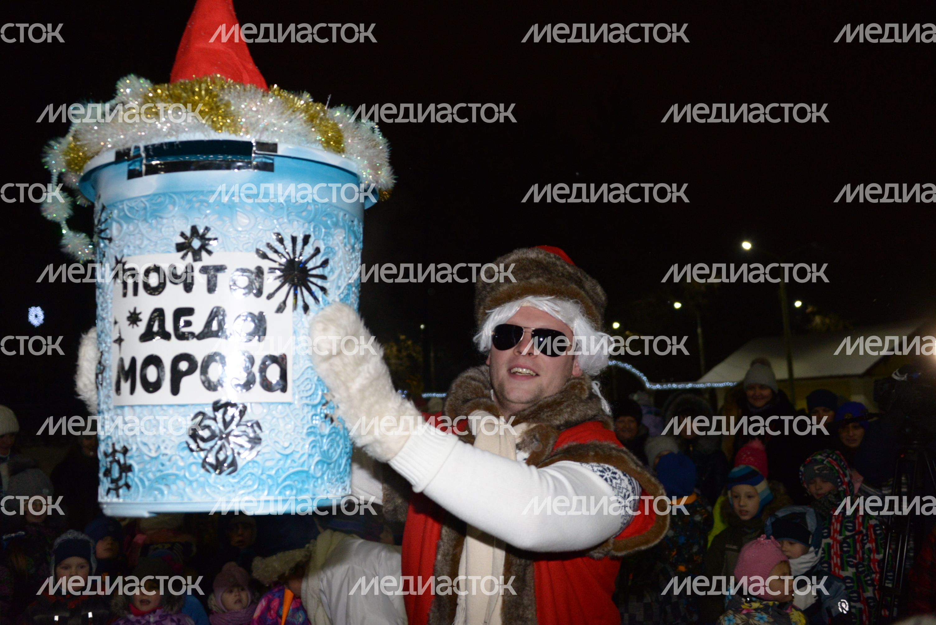 Новогодние декорации в Подольске
