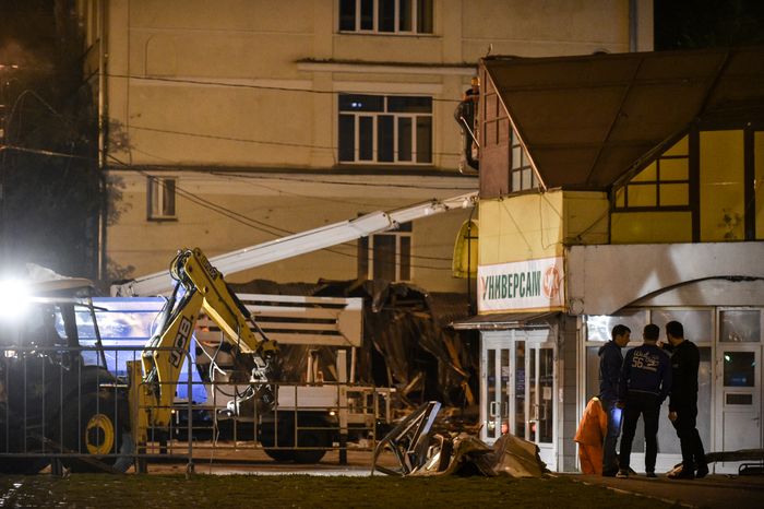Снос незаконных построек возле метро 29 августа