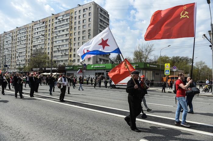 Первомайская демонстрация коммунистов