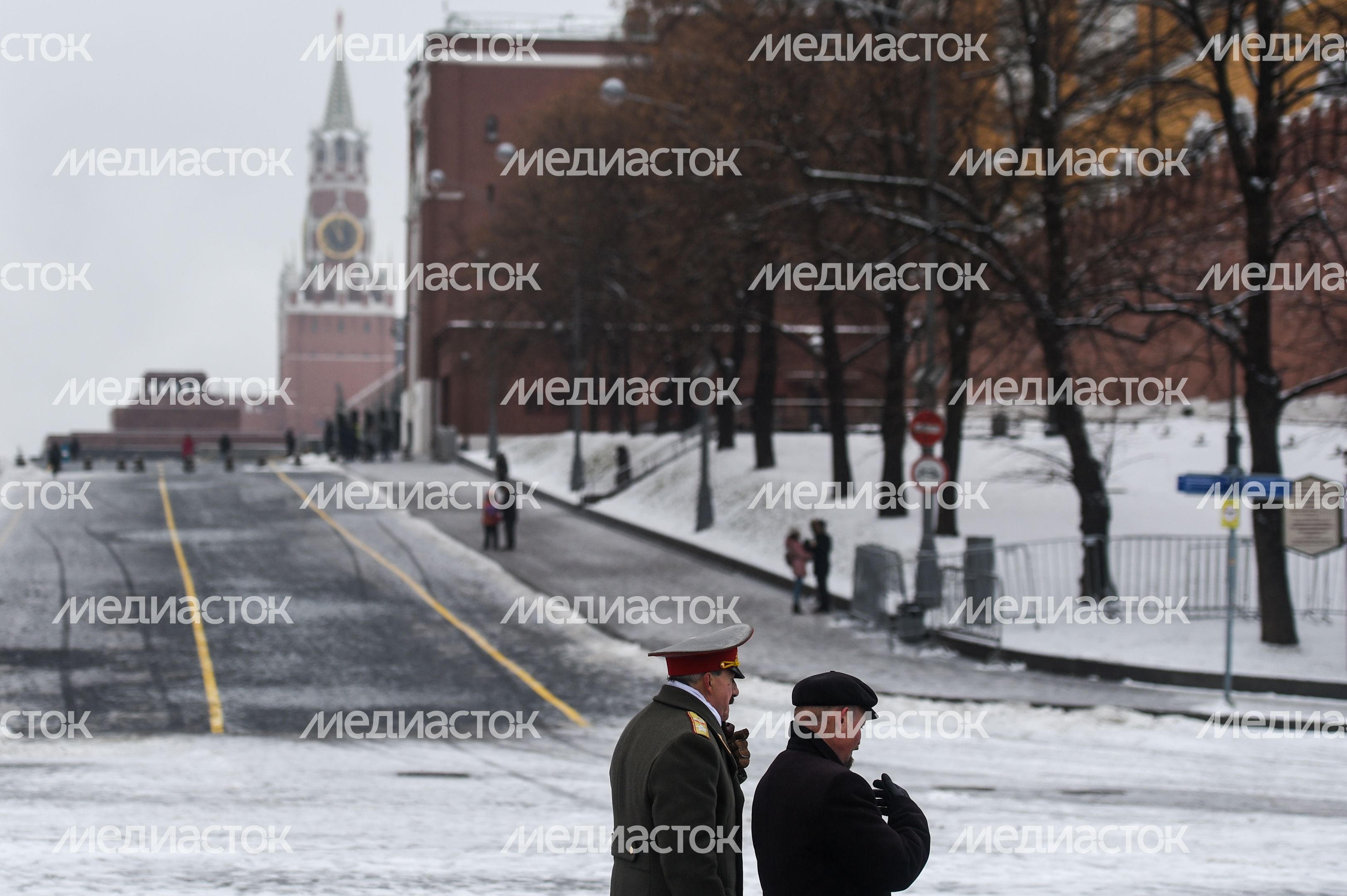 Последстивя сильного снегопада в Москве