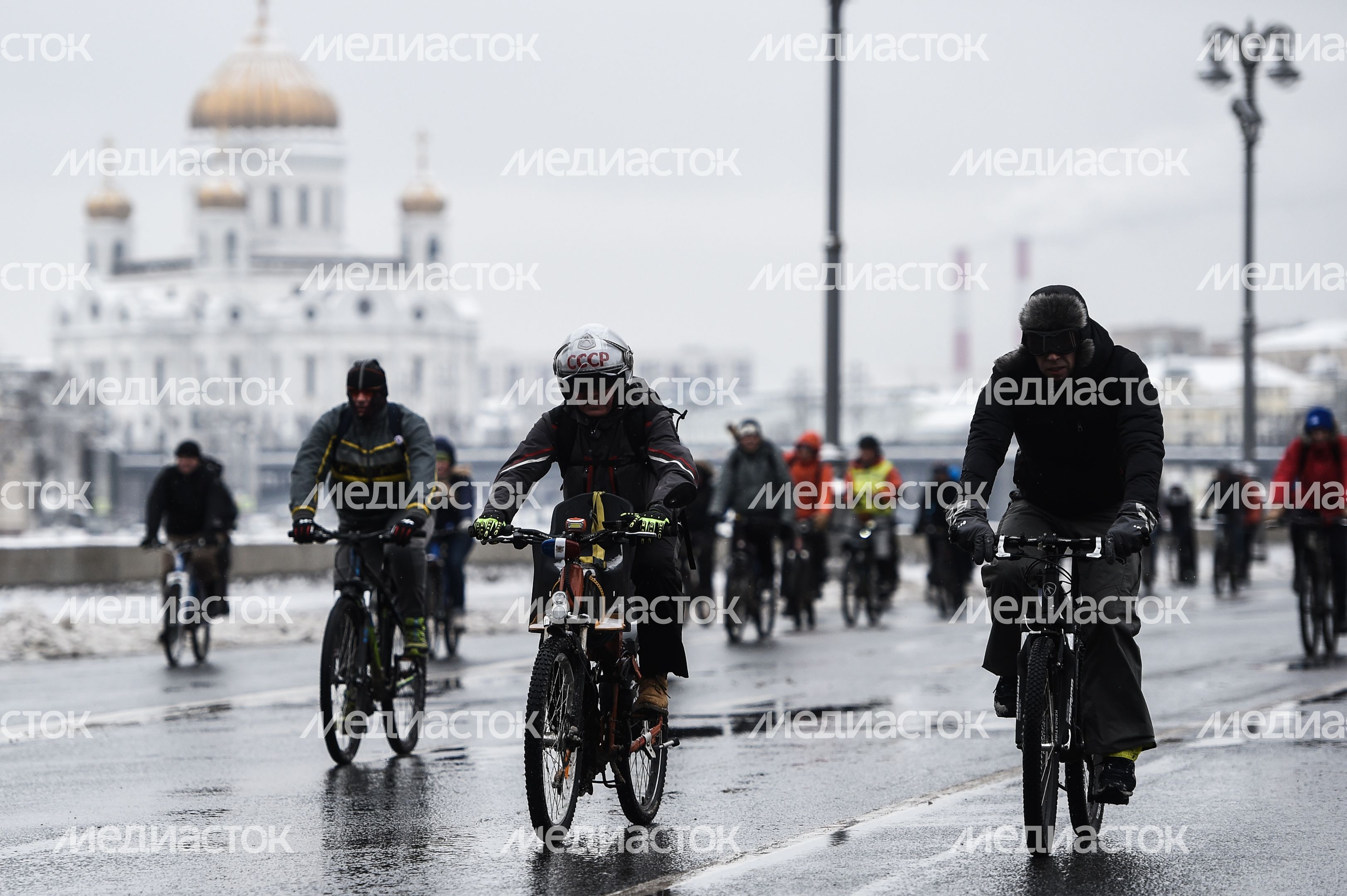 В Москве состоялся 4-й Зимний Велопарад