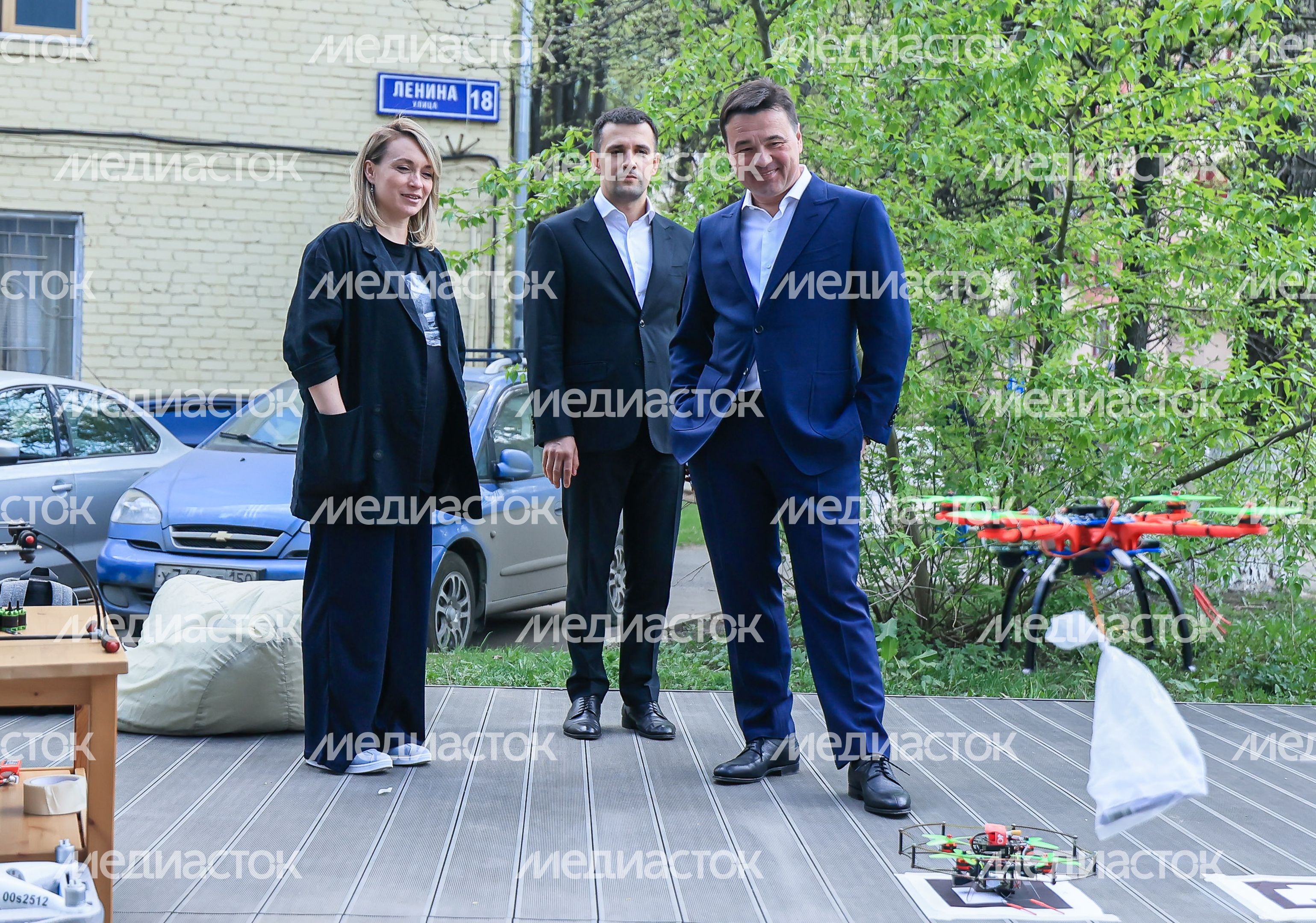Представление учащимися «Изобретариума» своих разработок Губернатору Подмосковья