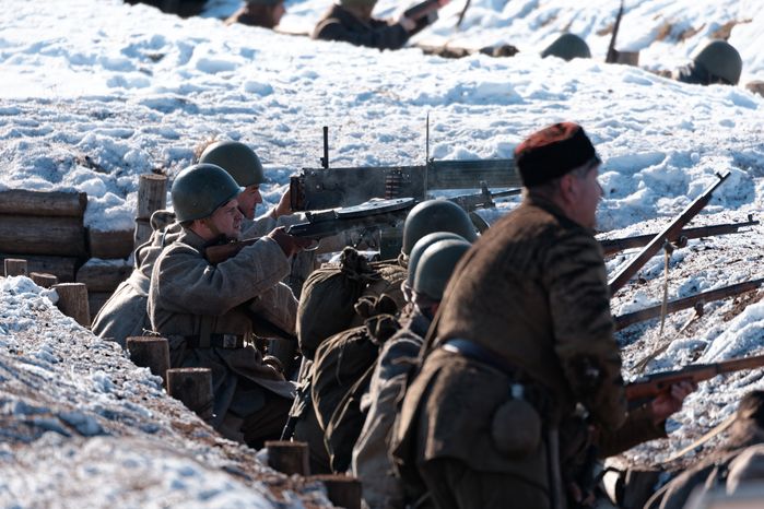 Военно-историческая реконструкция битвы за Сталинград у храма ВС РФ в Кубинке