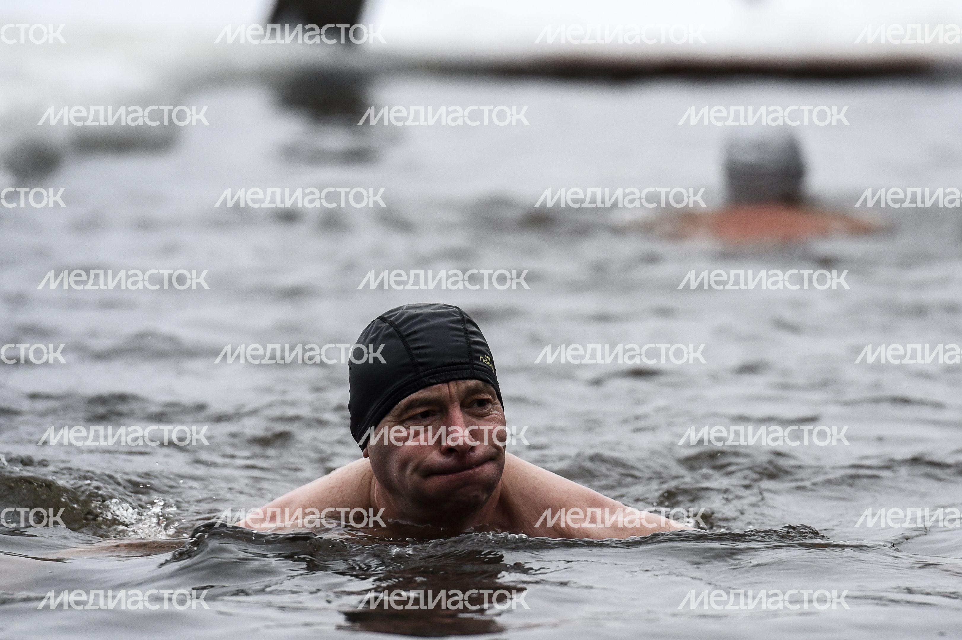 Купание моржей в Долгопрудном