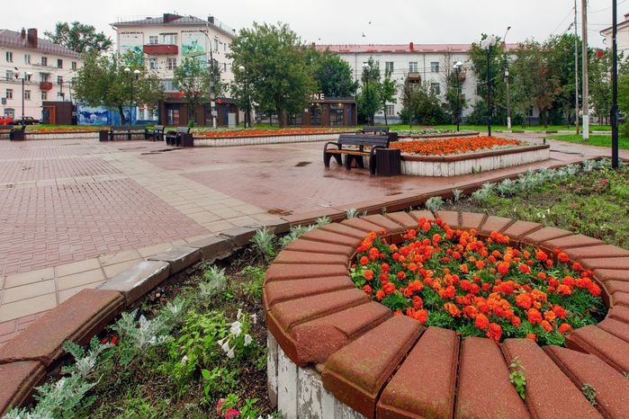 Клумба на Советской площади в Солнечногорске