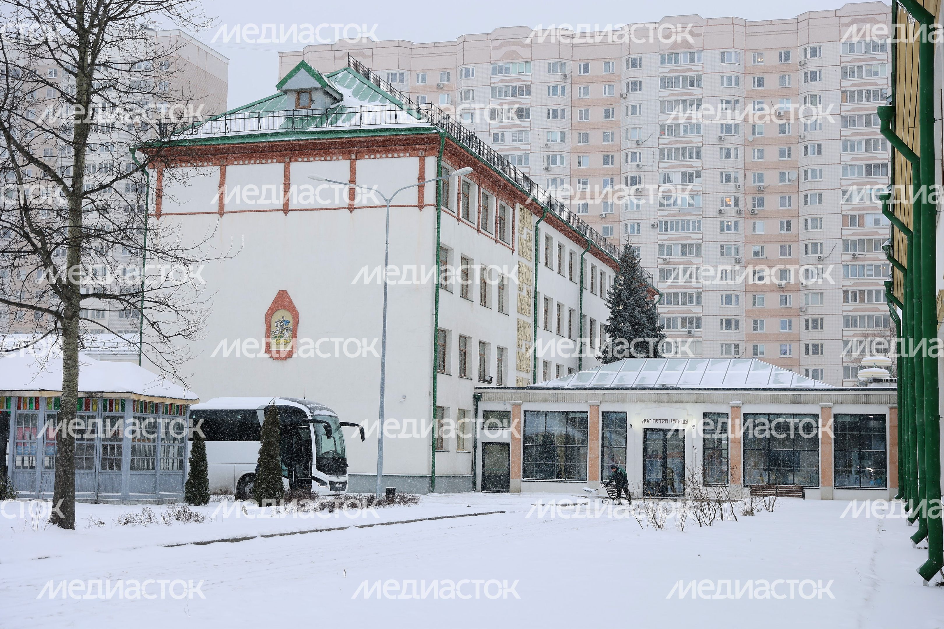 Проверка хода работ в будущем кампусе для проживания и детском технопарке на базе Физтех-лицея им. П.Л. Капицы Губернатором Подмосковья