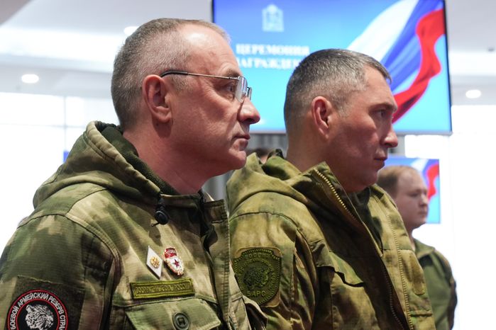 Добровольцам подразделения БАРС вручили государственные награды