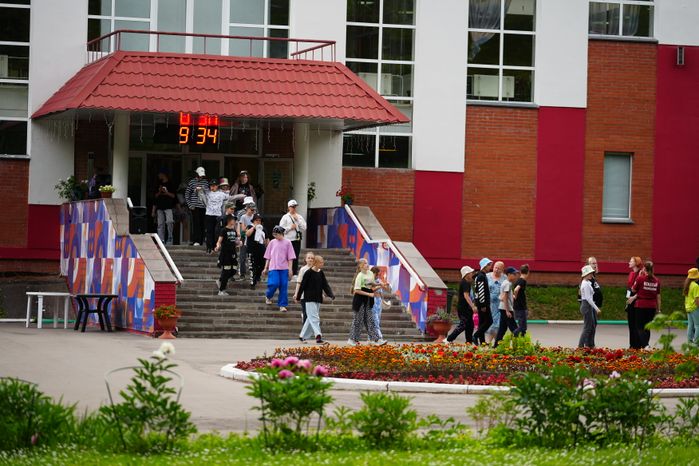Посещение детей участников СВО в оздоровительном комплексе «Литвиново» Губернатором Подмосковья
