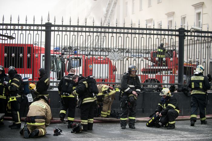 Пожар в здании Минобороны РФ в Москве