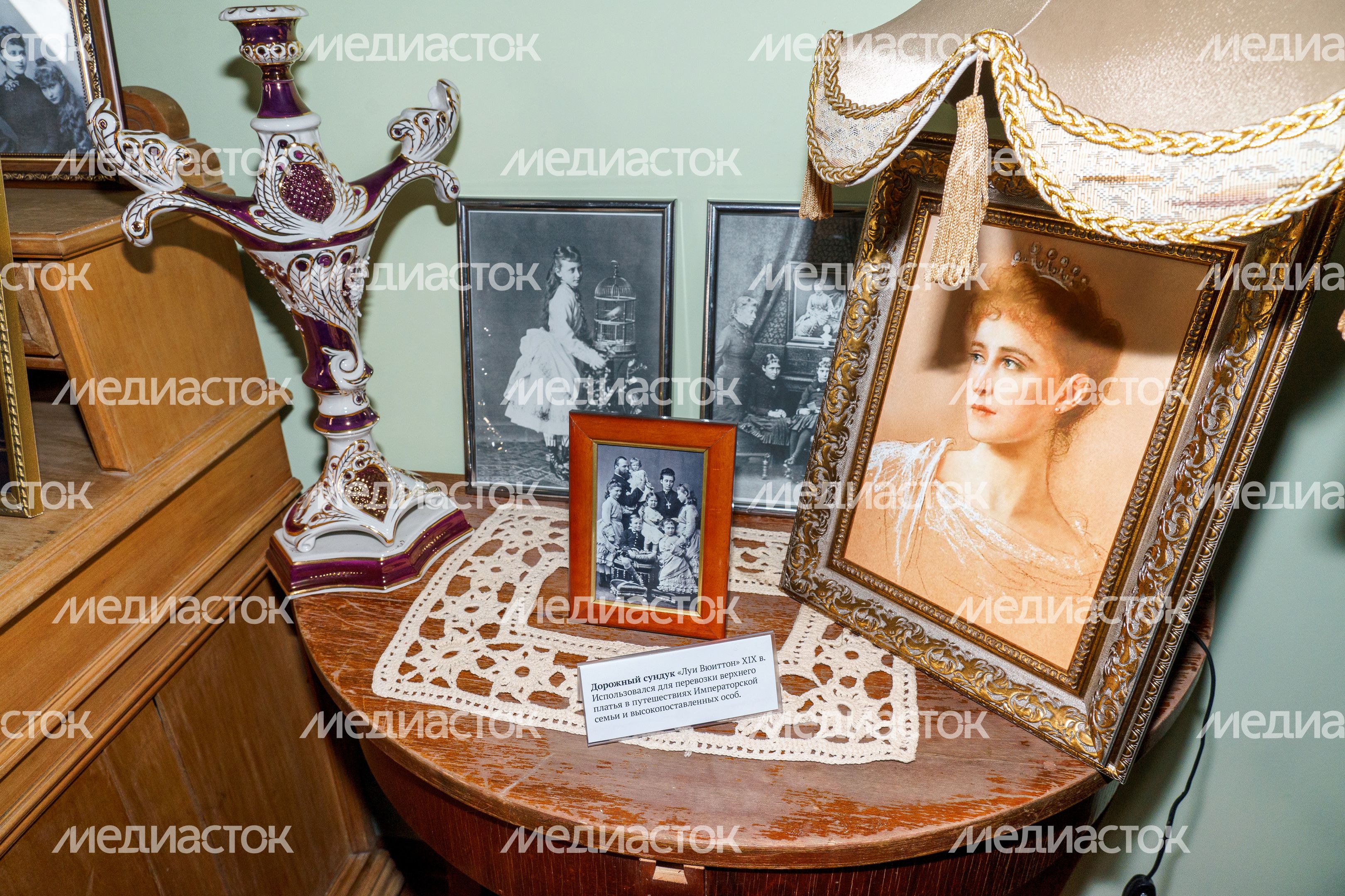 Жуковский. Пантелеимоновский Благовест. Кабинет великой княгини Е.Ф. Романовой Жуковский. Пантелеимоновский Благовест. Кабинет великой княгини Е.Ф. Романовой