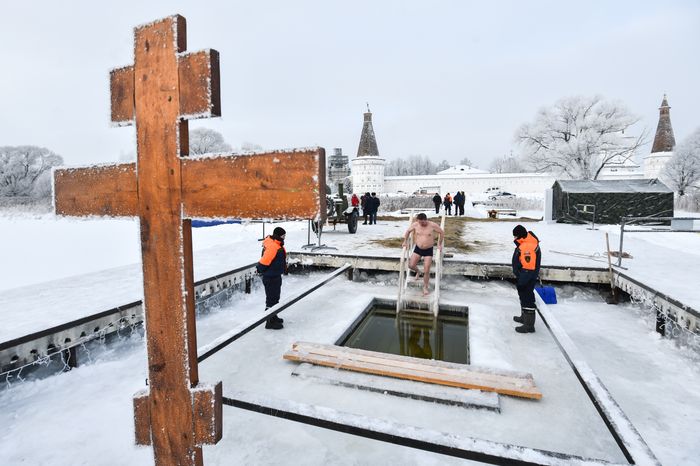 Крещенские купания в Подмосковье