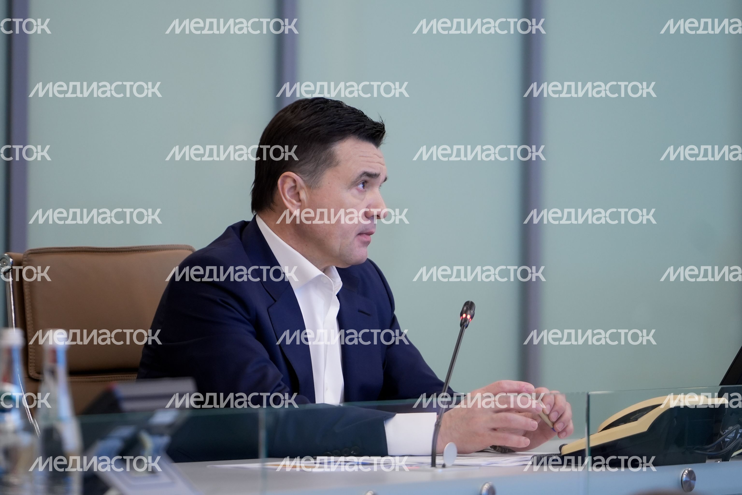 На совещании с губернатором главной темой стала поддержка защитников Родины и их близких На совещании с губернатором главной темой стала поддержка защитников Родины и их близких