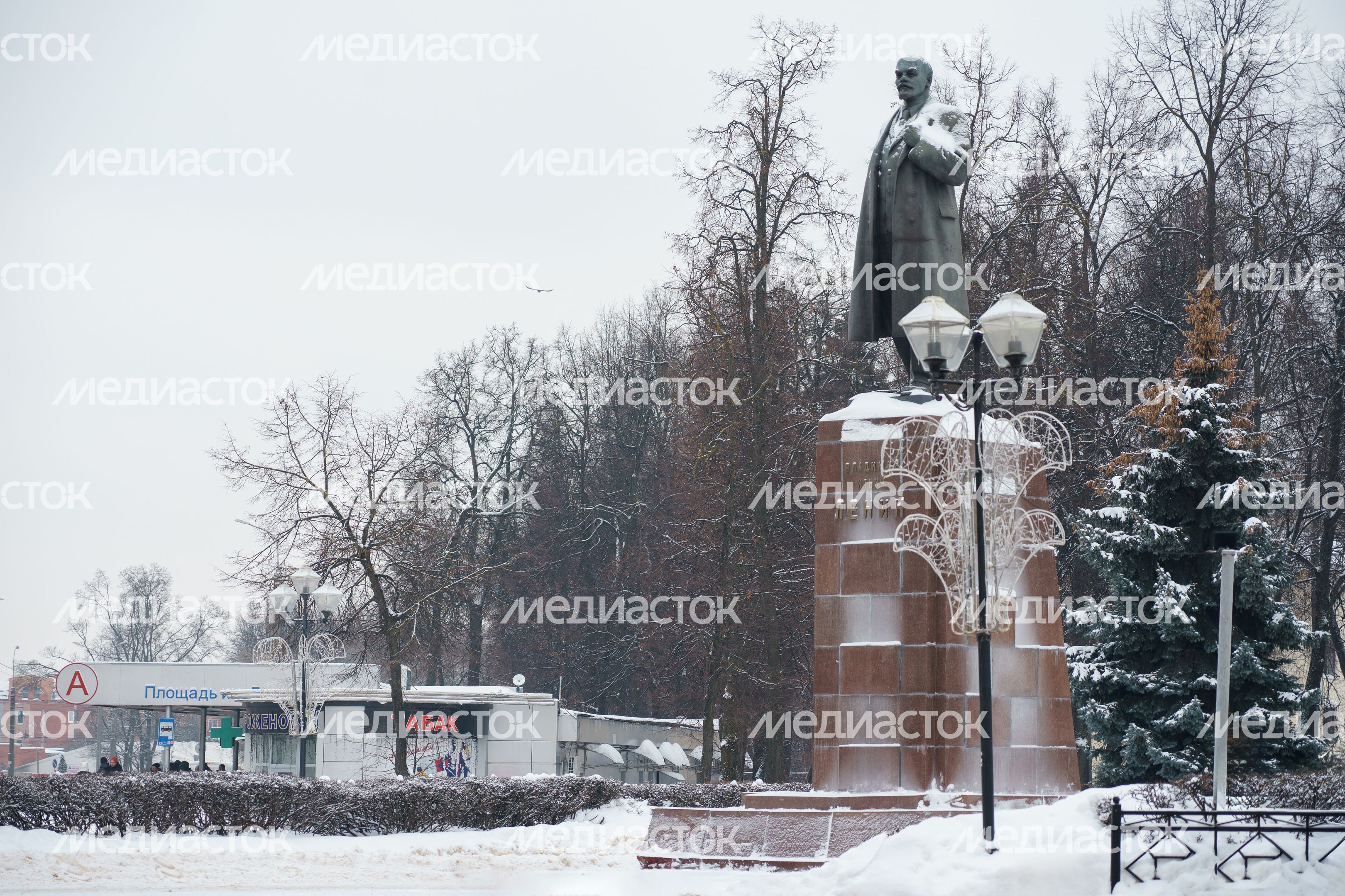 Подольск. Памятник В.И. Ленину на одноименной площади Подольск. Памятник В.И. Ленину на одноименной площади
