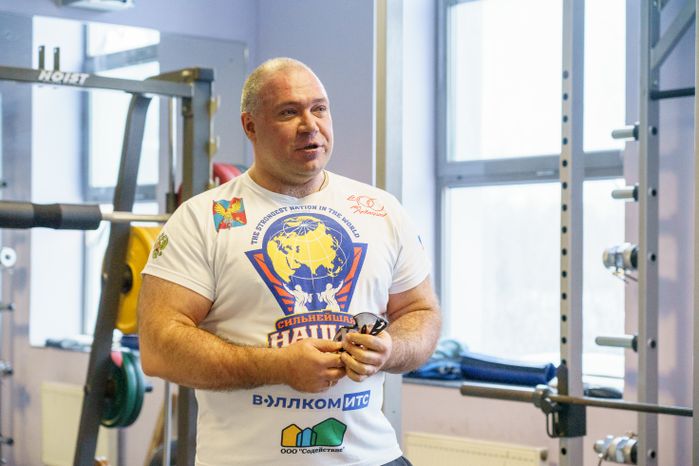 Люберцы. Сергей Агаджанян по прозвищу Русский Халк установил рекорд мира