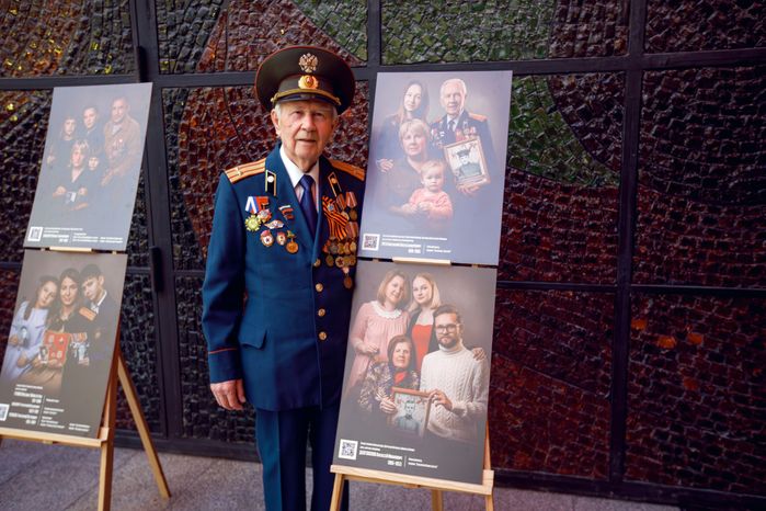 Фотовыставка патриотического проекта «Китель Победы» в Музее Победы