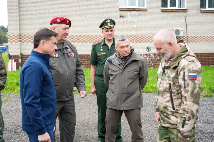 Андрей Воробьев и Владимир Соловьев посетили центр спецподготовки "Витязь" в Балашихе