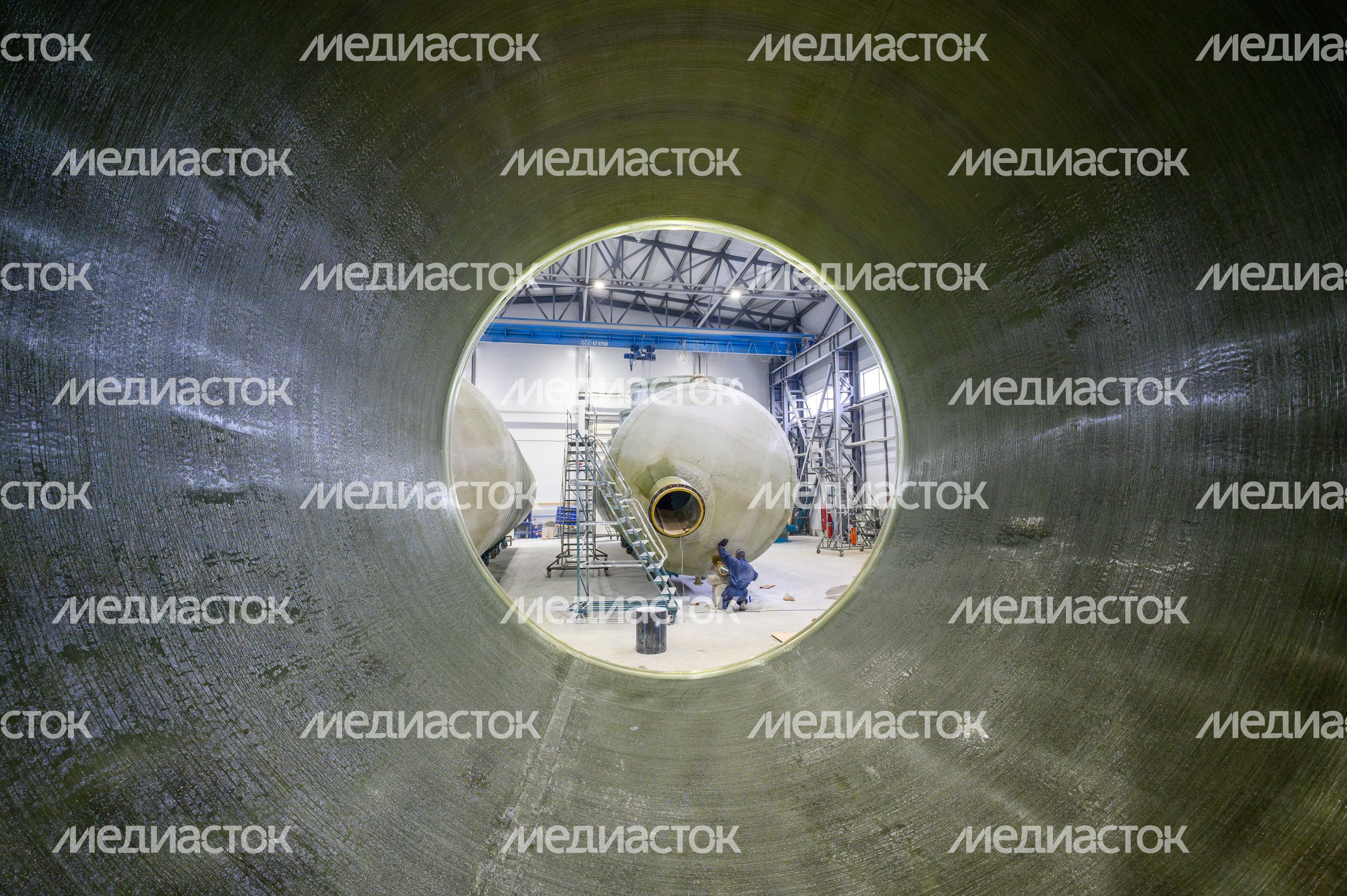 Цех компании «БиоПроект Пересвет»: производство емкостей, очистных сооружений и насосных станций из стеклопластика