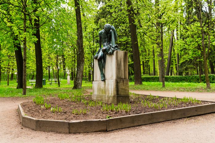 Скульптура "Скорбь" немецкого мастера К.Г. Барта в усадьбе Архангельское
