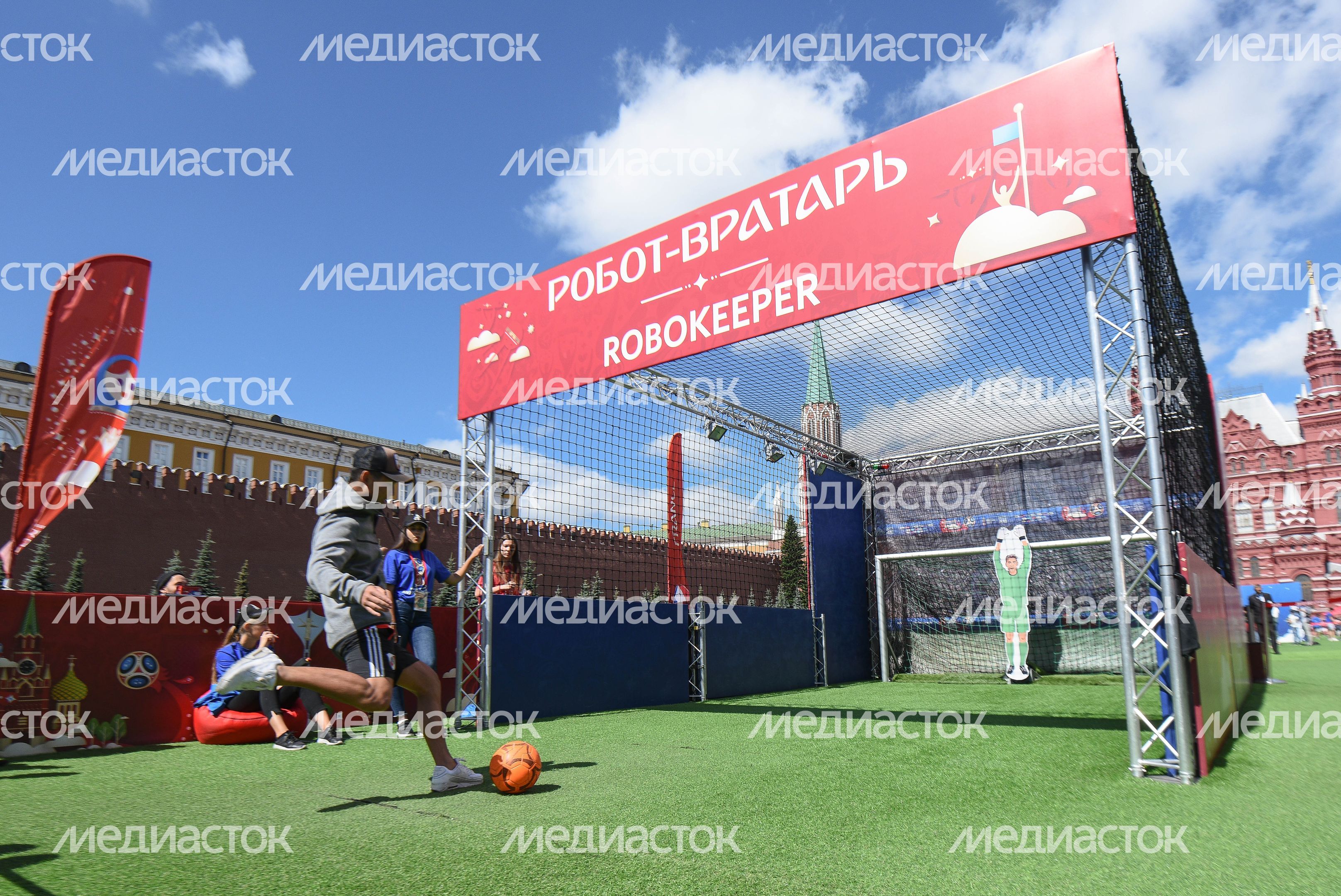 Футбольный парк на Красной площади в Москве