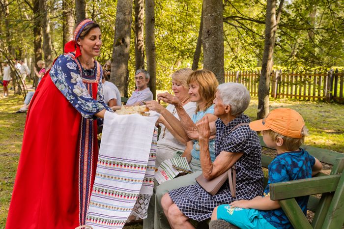 Чехов. Мелихово. Фольклорный фестиваль "Три Спаса"
