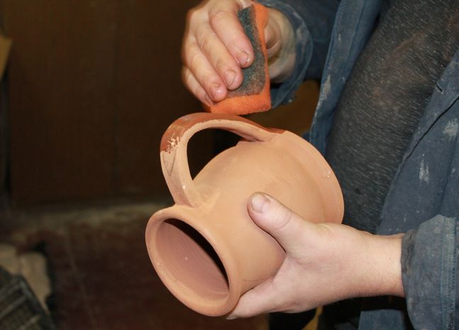 Работа гончара из Королева