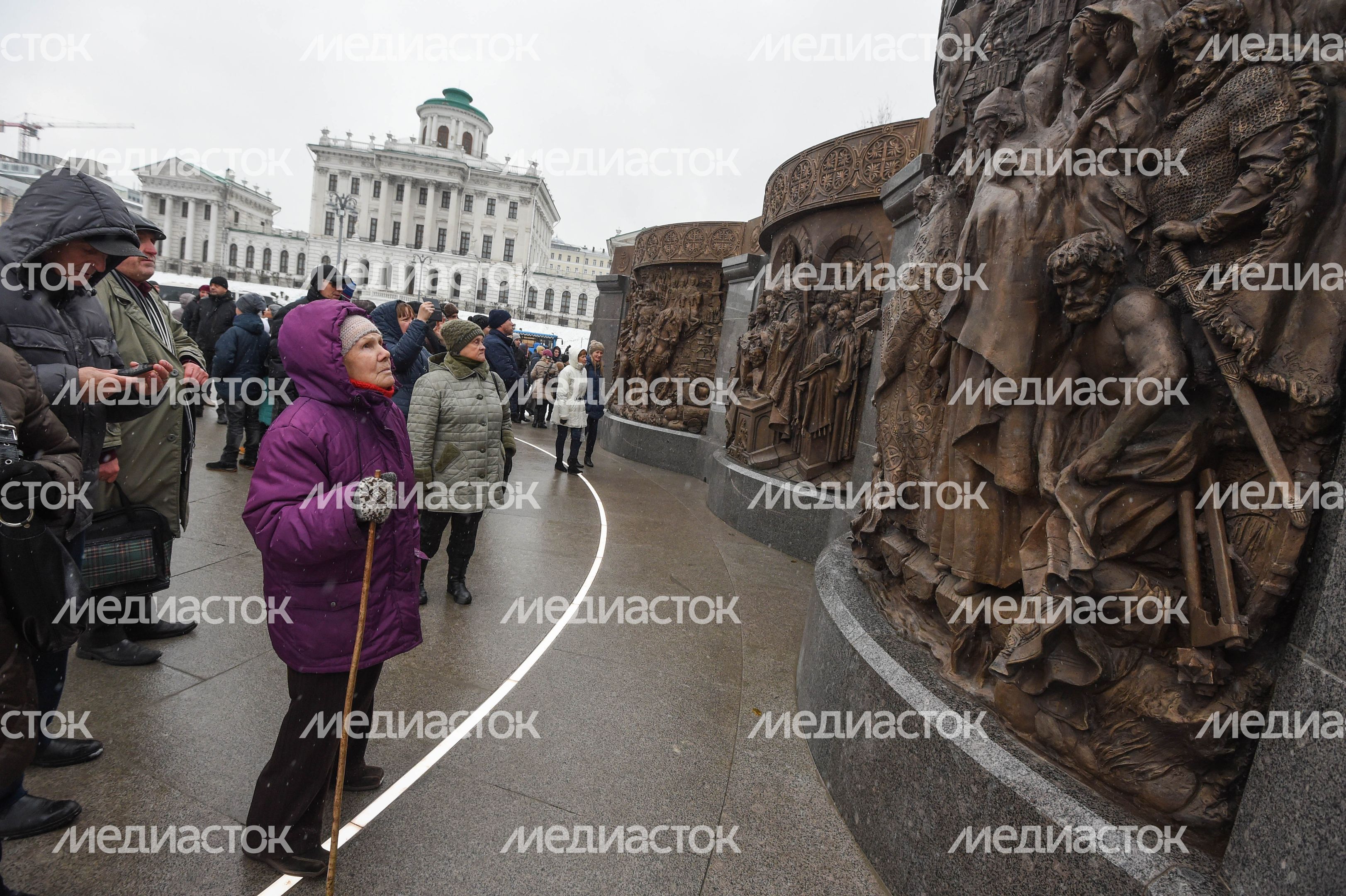 Памятник князю Владимиру в Москве Памятник князю Владимиру в Москве