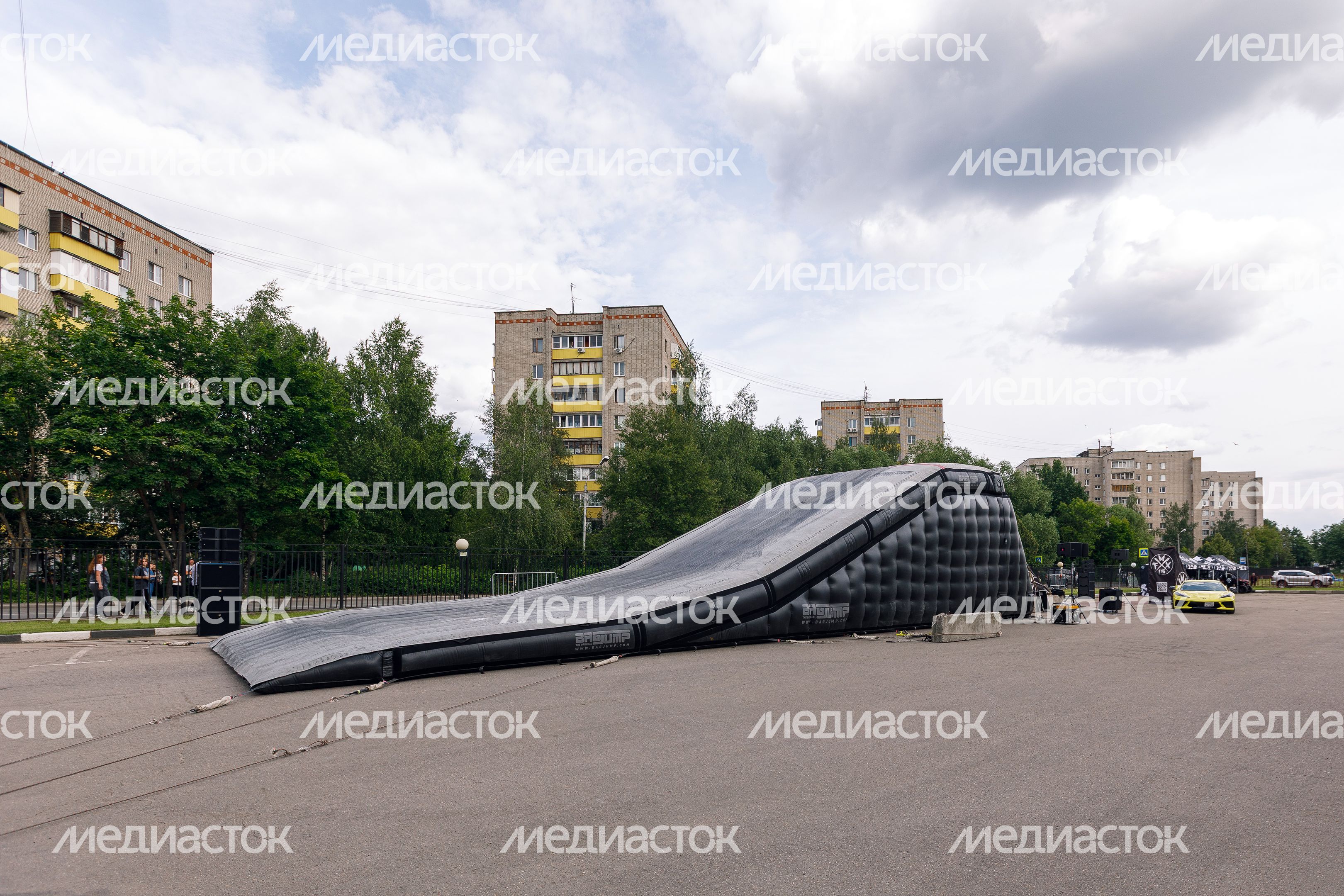 Шоу команды мотофристайла FMX13 в Лобне Шоу команды мотофристайла FMX13 в Лобне