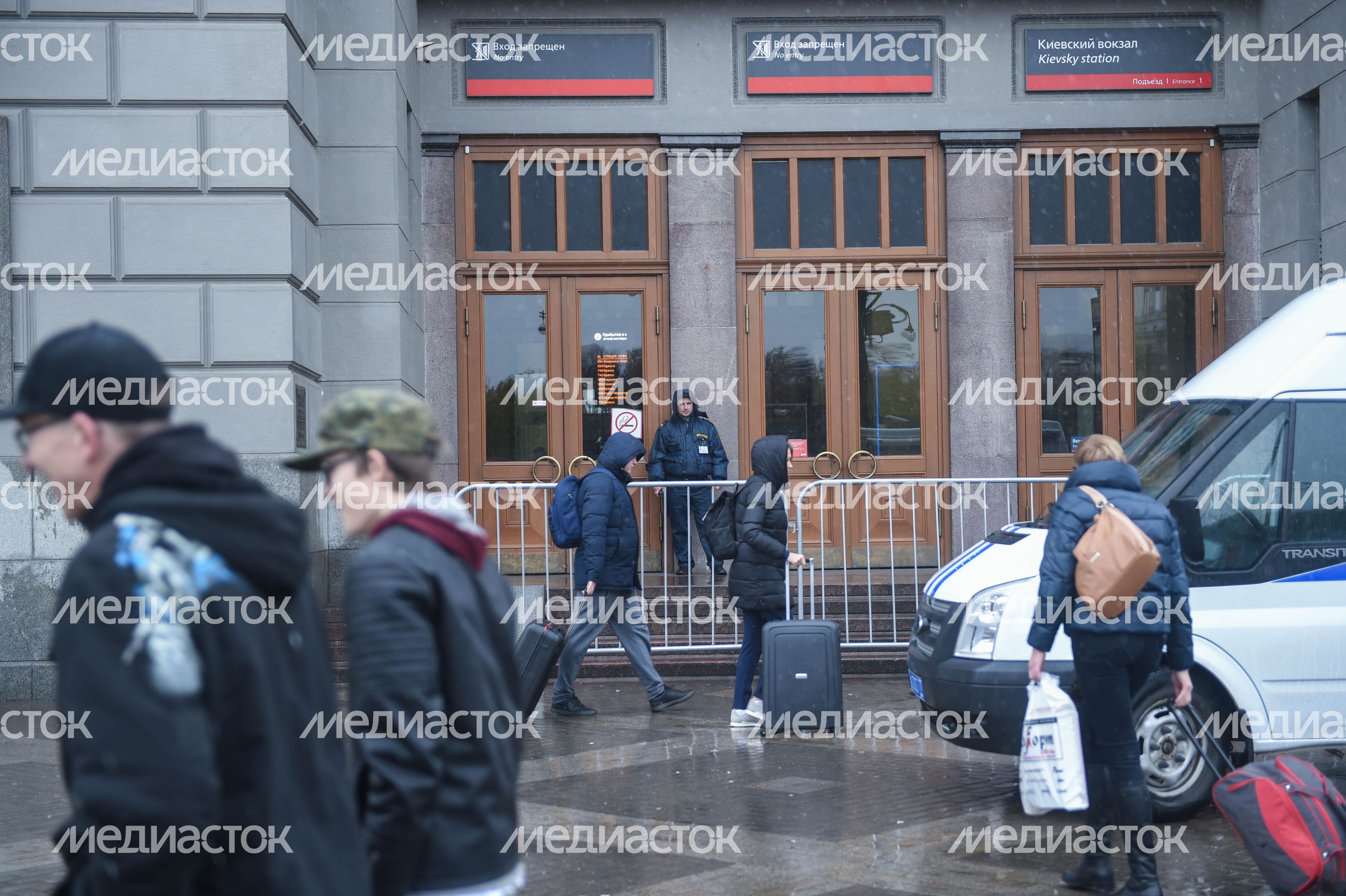Ситуация на Киевском вокзале в Москве после задержания мужчины с гранатами Ситуация на Киевском вокзале в Москве после задержания мужчины с гранатами