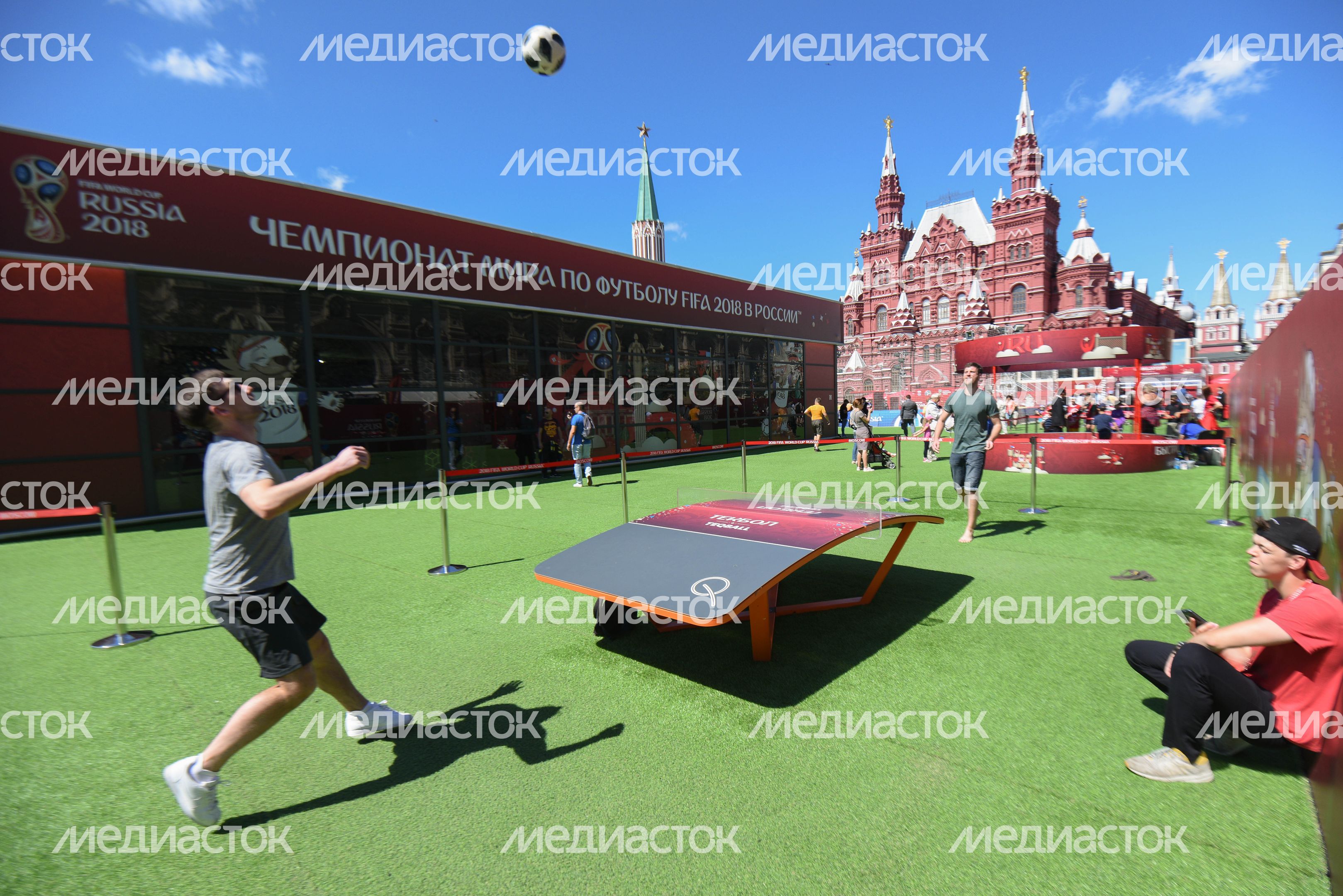 Футбольный парк на Красной площади в Москве