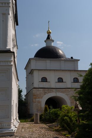 Лужецкий монастырь