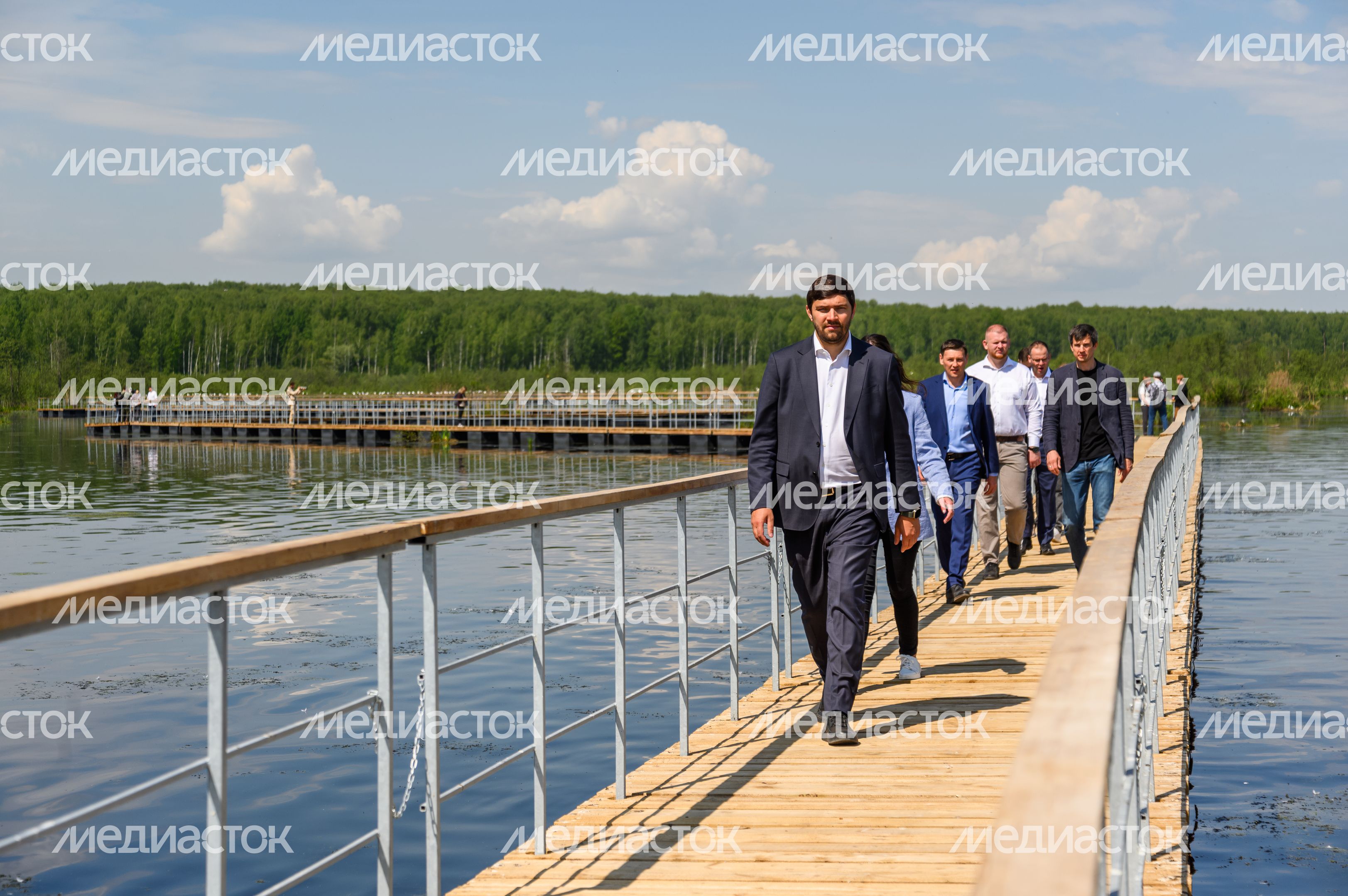 Тихон Фирсов на орнитологической тропе в нацпарке «Лосиный остров» Тихон Фирсов на орнитологической тропе в нацпарке «Лосиный остров»