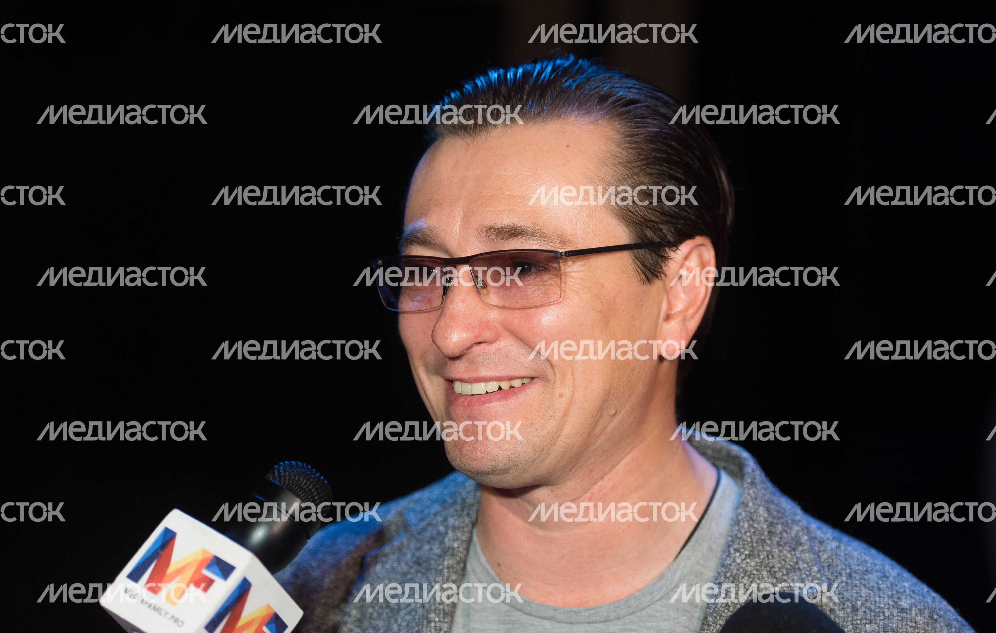 Спектакль Московского губернского театра «На всякого мудреца довольно простоты»