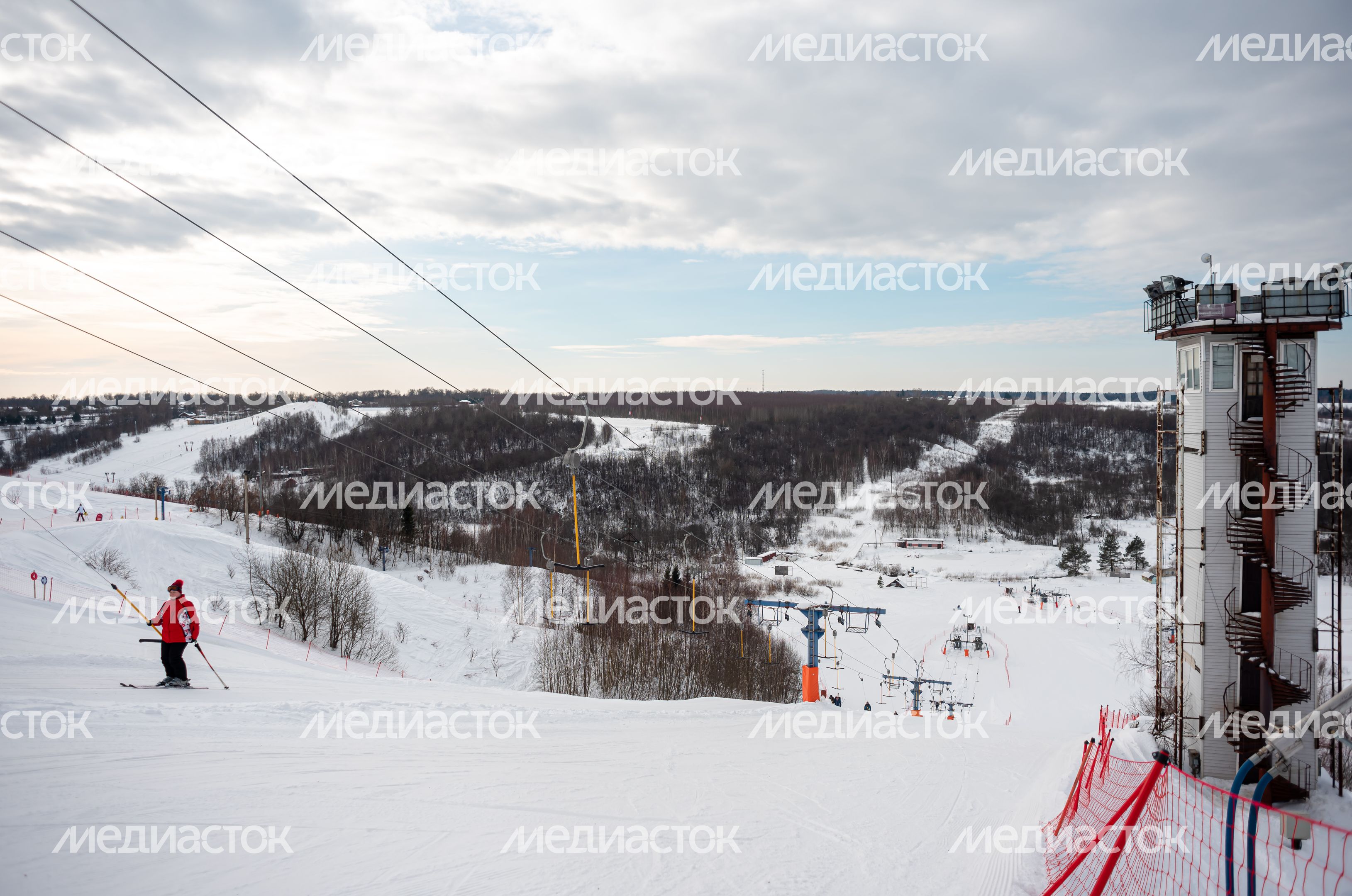 Зимние виды спортивного парка Волен