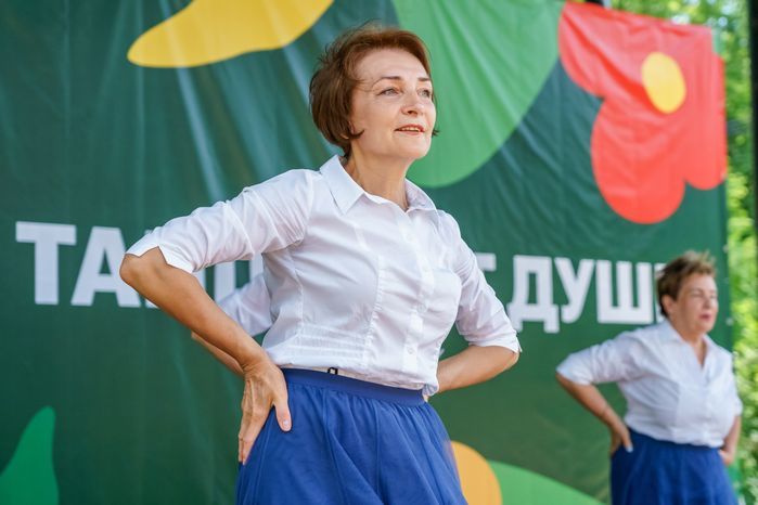 Областной фестиваль «Танцуй от души» для участников проекта "Активное долголетие"