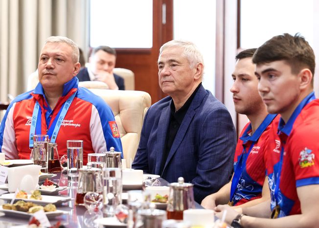 Команда по следж-хоккею «Гвардия» взяла золото на Всероссийском «Кубке защитников Отечества»