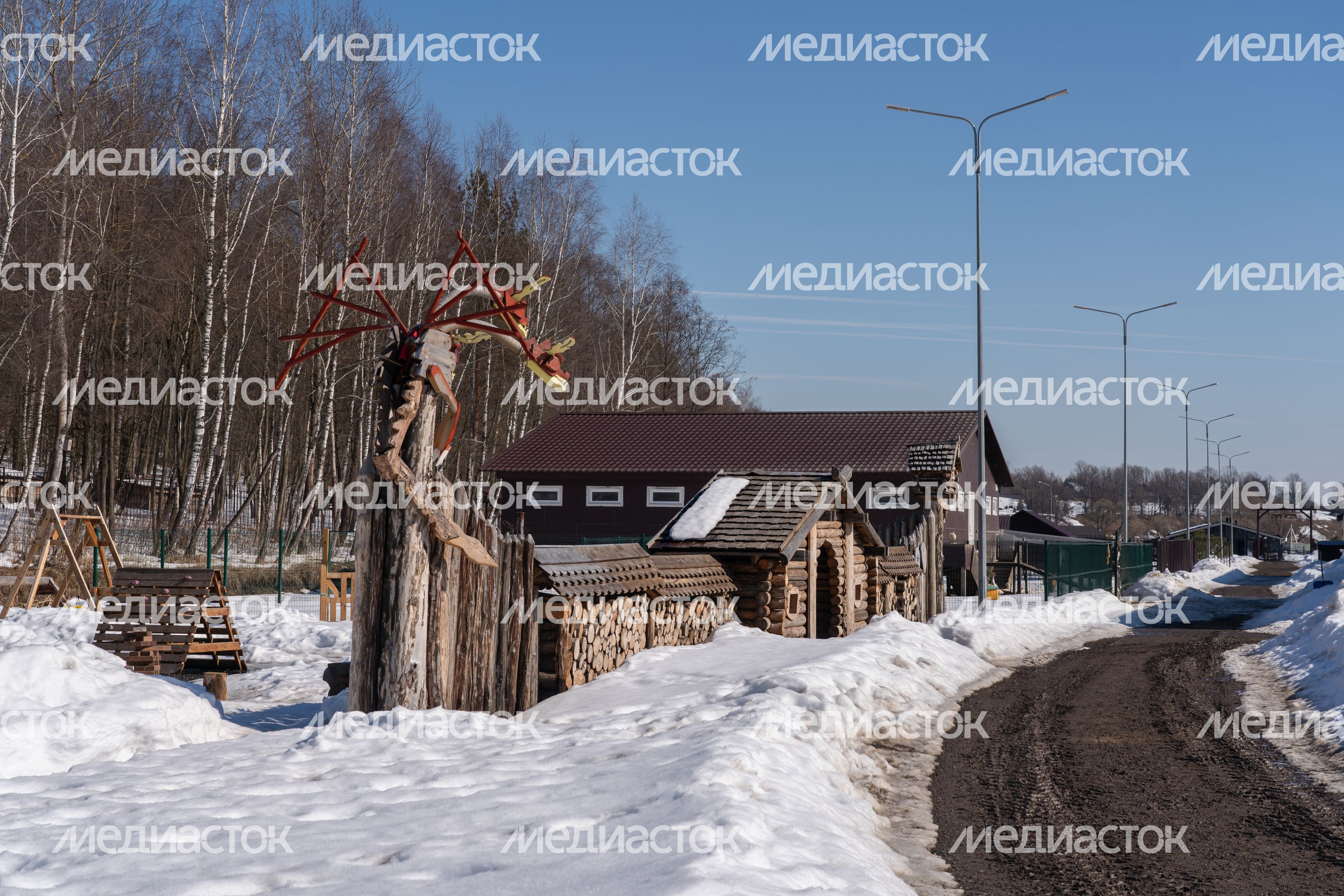 Семейный клуб "Бунин ручей" в деревне Клейменово, г.о. Серпухов Семейный клуб "Бунин ручей" в деревне Клейменово, г.о. Серпухов