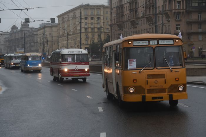 Выставка ретротехники ко Дню московского транспорта