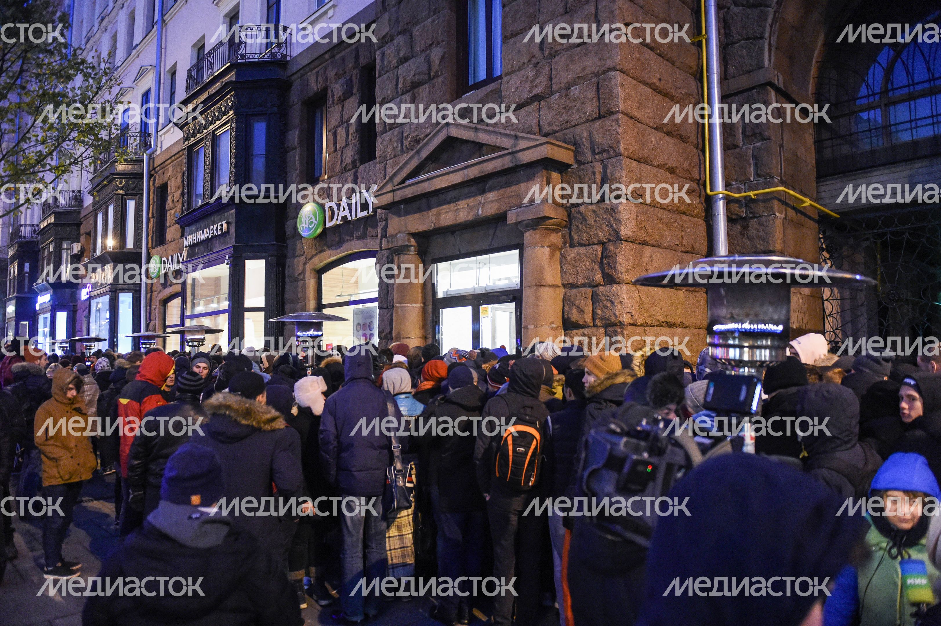 Старт продаж iPhone X в Москве