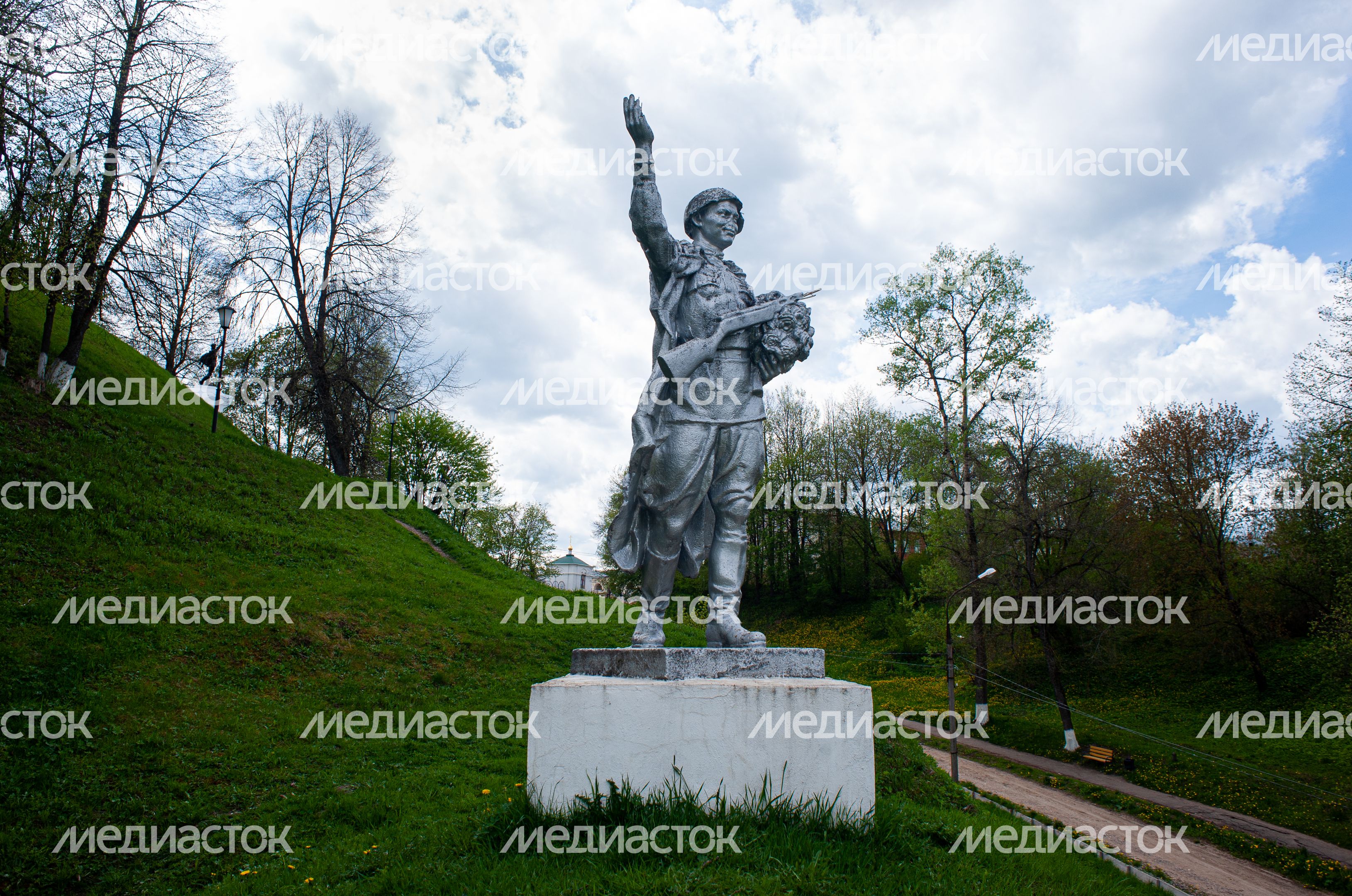 Весенние виды города Верея