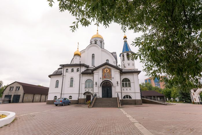 Храм Казанской иконы Божией Матери в Центральном городском парке Реутова