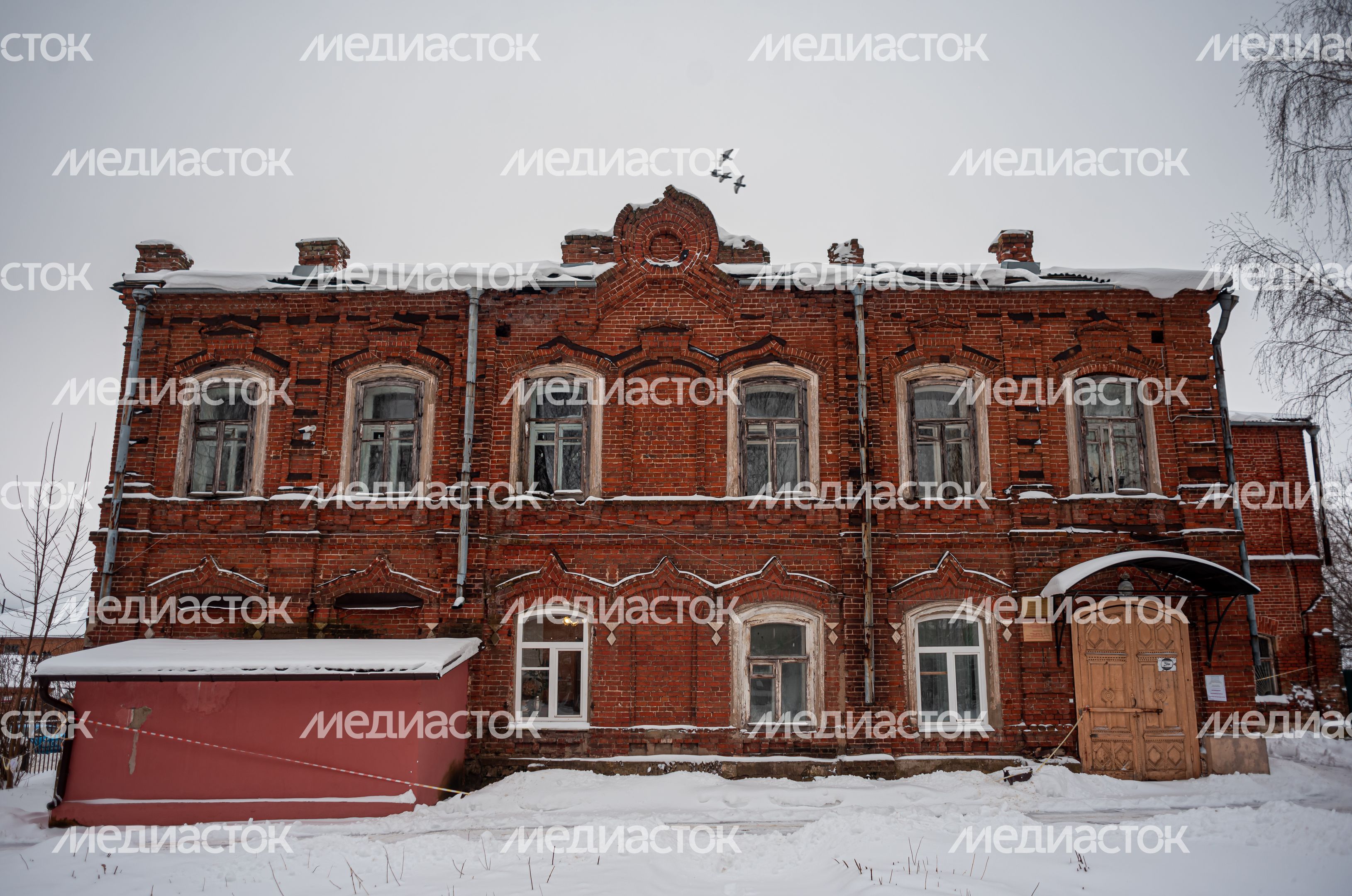 Зимние виды дома купца Киселева в Талдоме