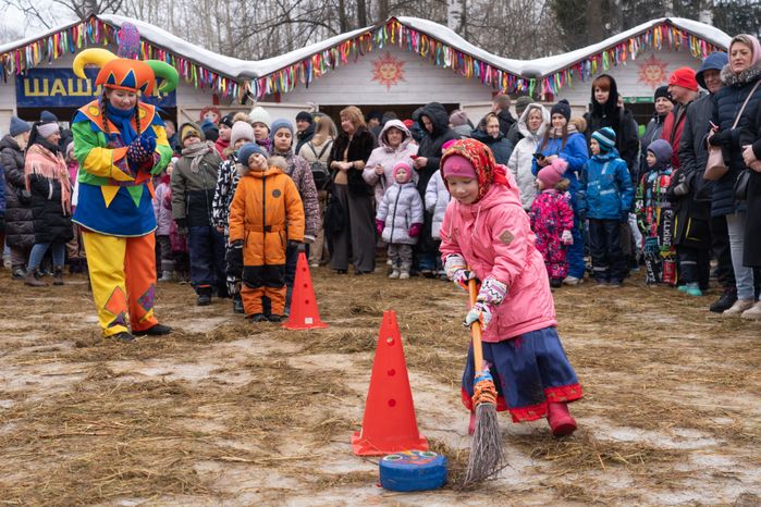 Масленица в парке "Захарово". Одинцовский округ