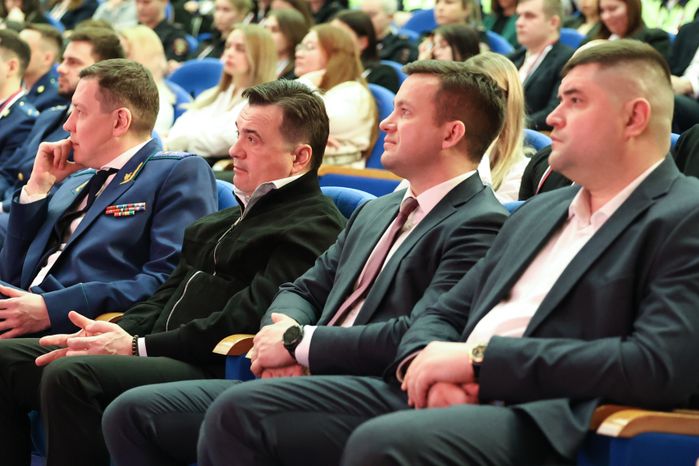 Андрей Воробьев поприветствовал участников форума "На государственной службе"