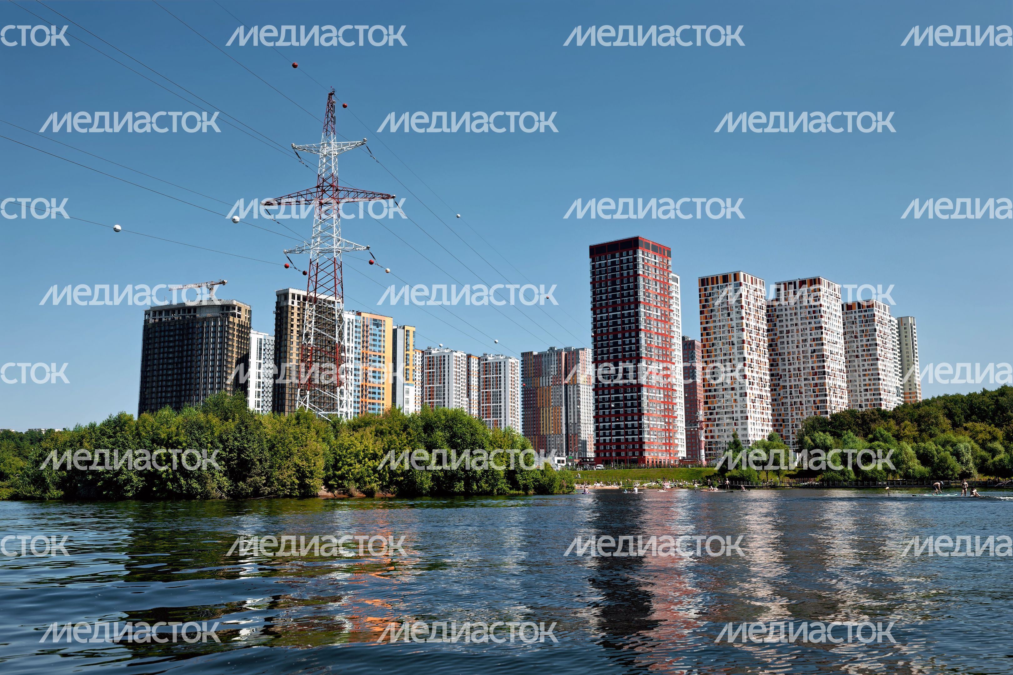 Отдых у воды Живописной бухты на пляже «Рублево» в Красногорске Отдых у воды Живописной бухты на пляже «Рублево» в Красногорске